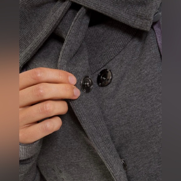 Lululemon Gratitude Wrap Grey Size 8 - Picture 5 of 14